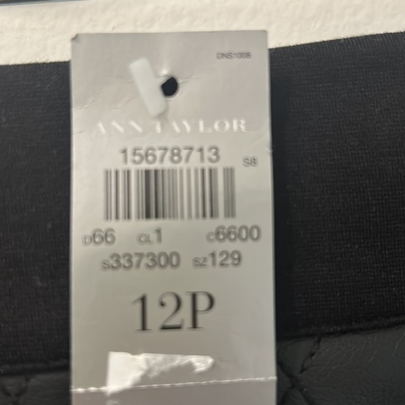 Ann Taylor quilted faux leather skirt NWT - Picture 6 of 8